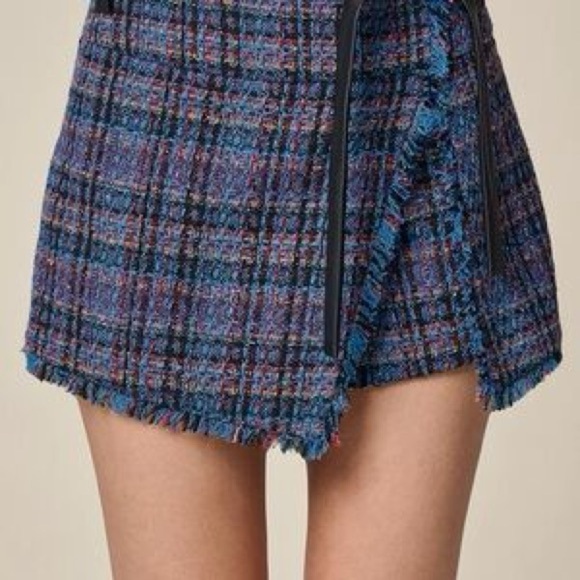 VENUS Blue and Orange Tweed Skort with Black Belt - Picture 1 of 4